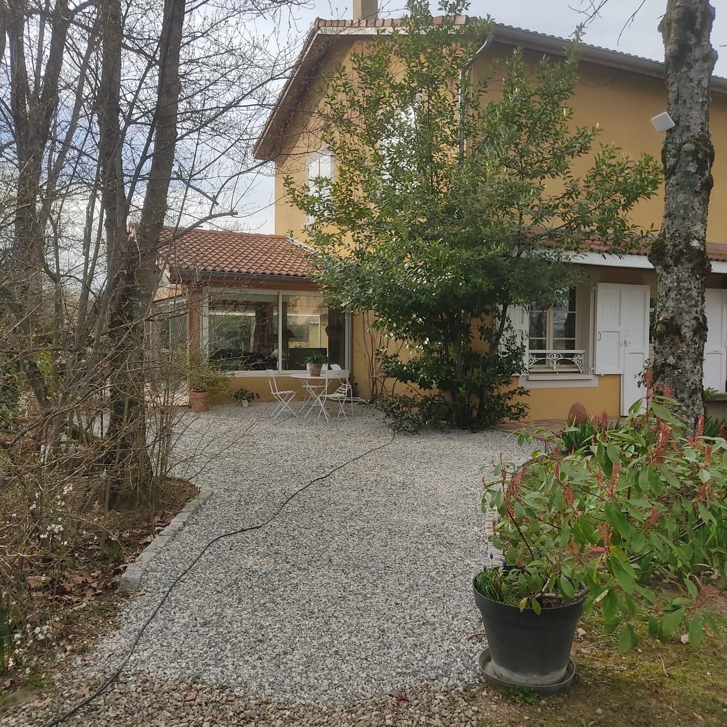 La Frenaie Bed & Breakfast Saint-Cyr-sur-le-Rhone